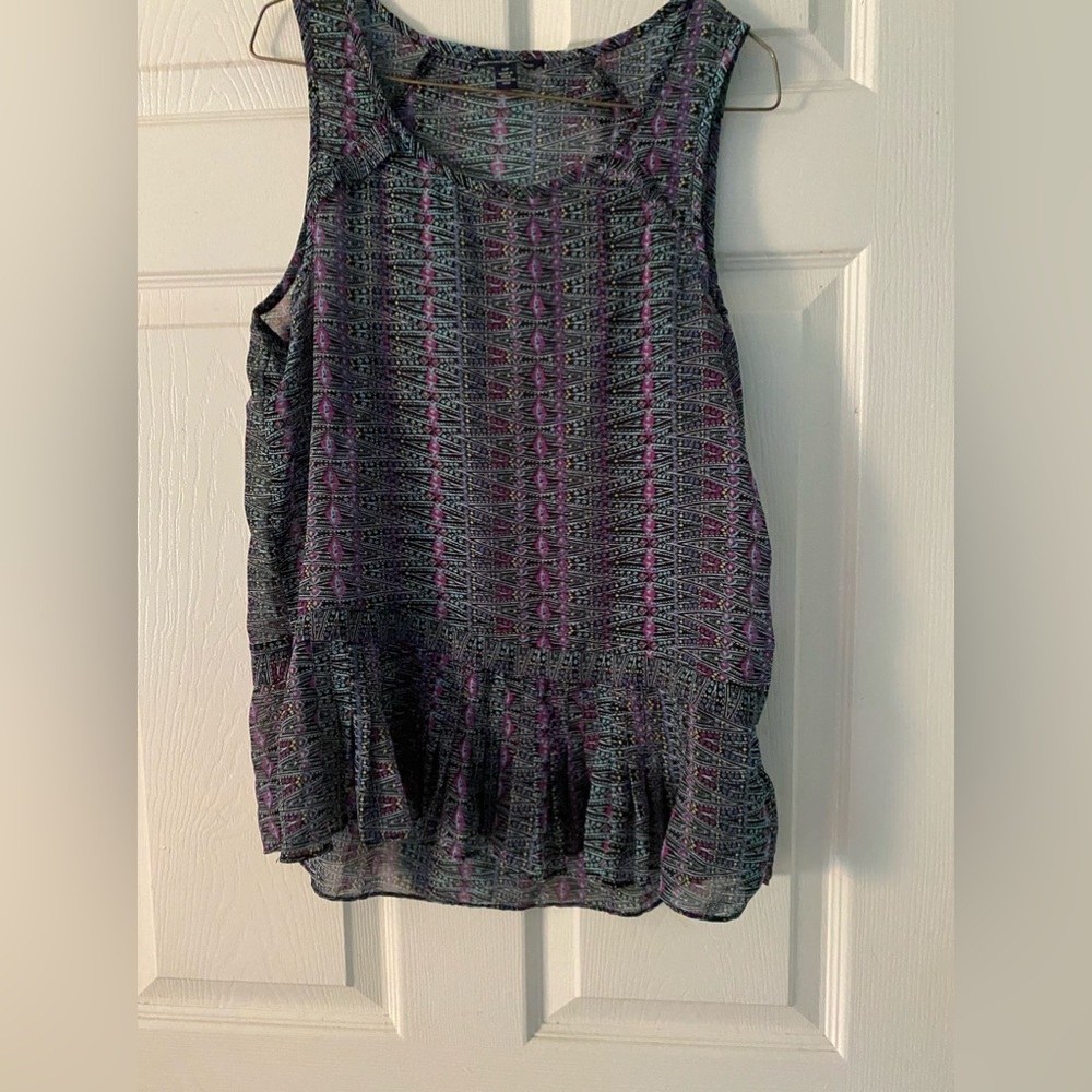 Women American Eagle Outfitters blouse in size s/p. Never worn